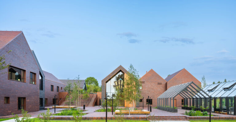 Campus Bemke, Szkoła 4-8